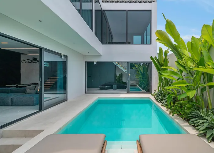 Under The Palms - A Luxurious 3-br In Villa Canggu (Bali)