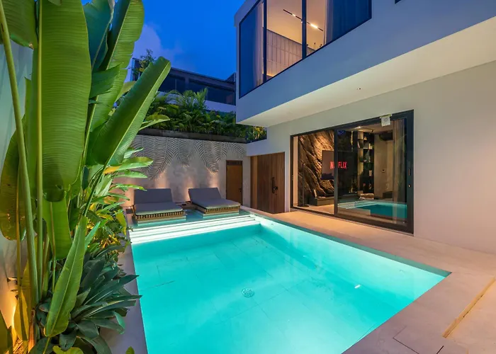 Villa Under The Palms - A Luxurious 3-br In Canggu (Bali)
