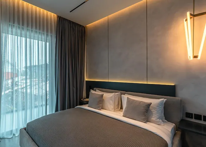 Under The Palms - A Luxurious 3-br In Villa Canggu (Bali)